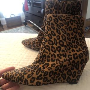 New Donald Pliner JAE Leopard Wedge Boots Booties calfskin Size 6